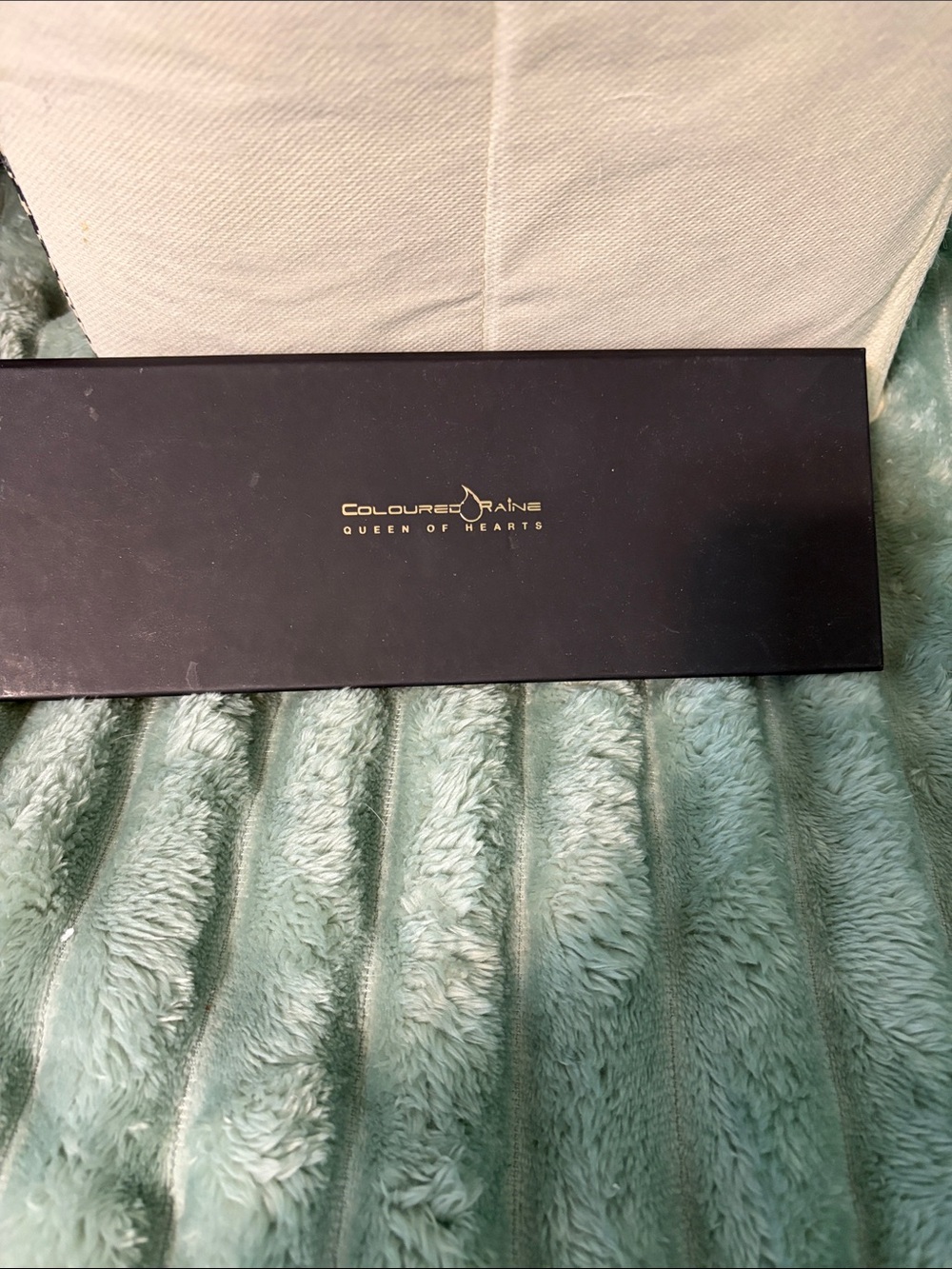 Coloured raine queen of hearts eyeshadow pallet